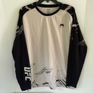 VENUM UFC   Mens  XL   AUTHENTIC FIGHT WEEK 2.0 LONG SLEEVE T-SHIRT SAND BLACK